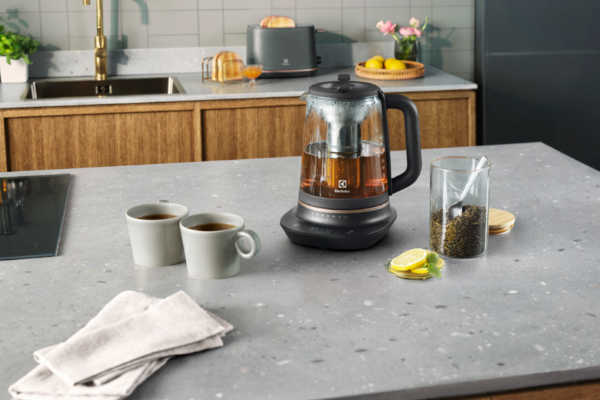 Czajnik Electrolux E7GK1-8BP